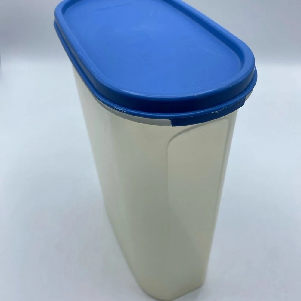 Tupperware Modular Mates Oval #4 Container 9.75 Cup #1614 Blue Seal Clear Body